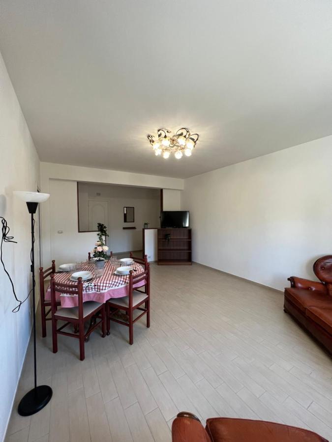 Apartamento La Torretta LʼAquila Exterior foto