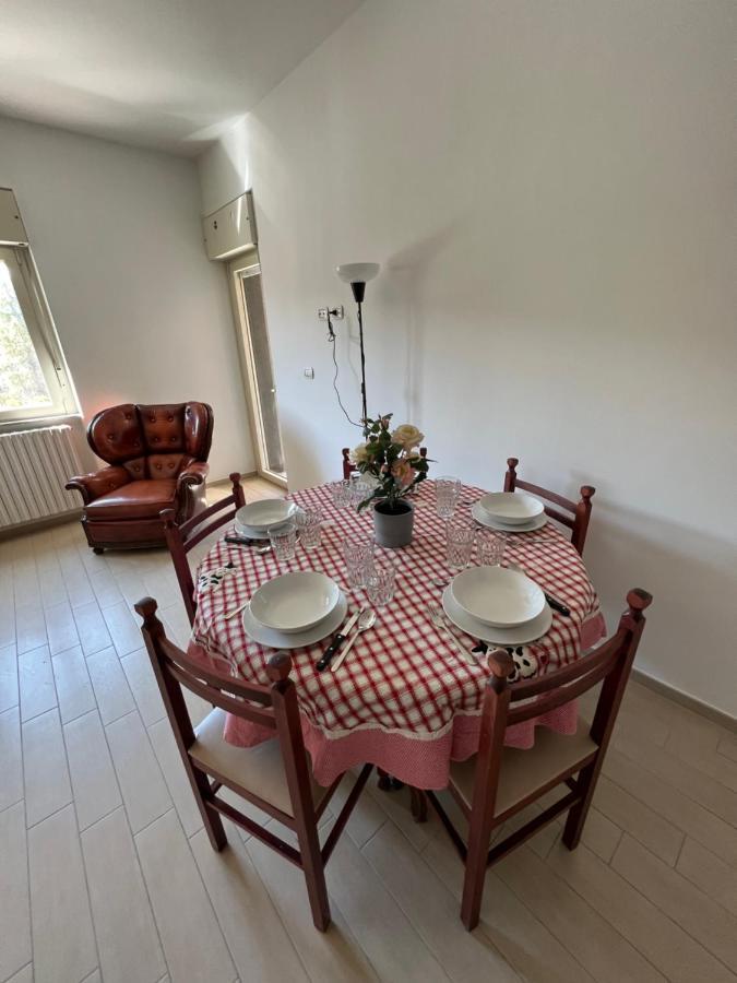 Apartamento La Torretta LʼAquila Exterior foto