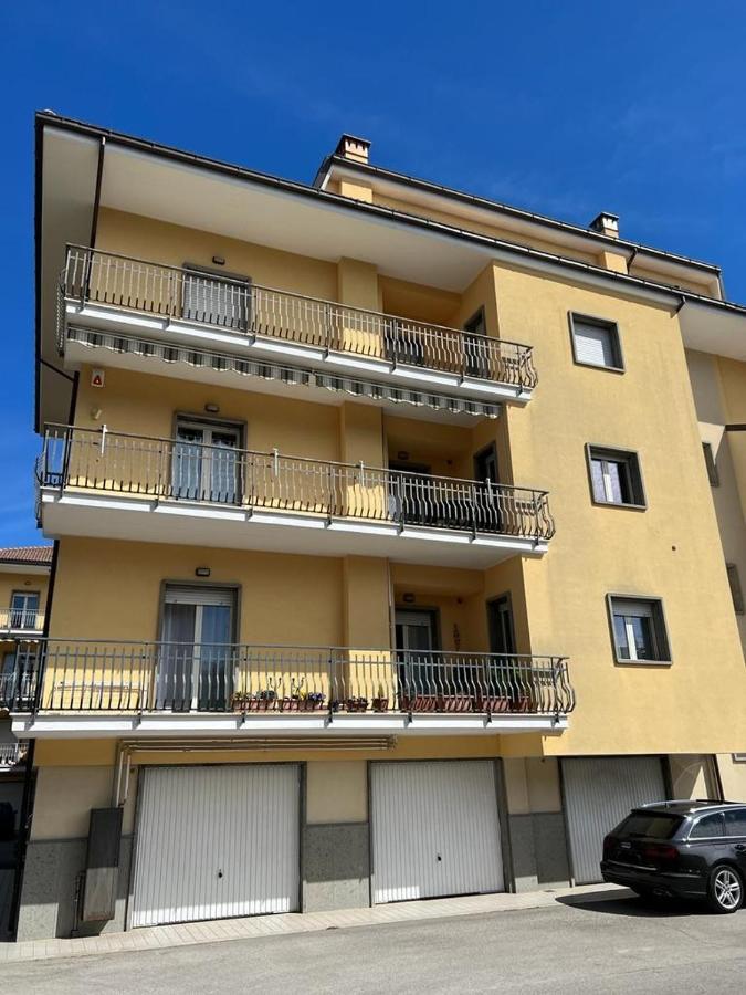Apartamento La Torretta LʼAquila Exterior foto